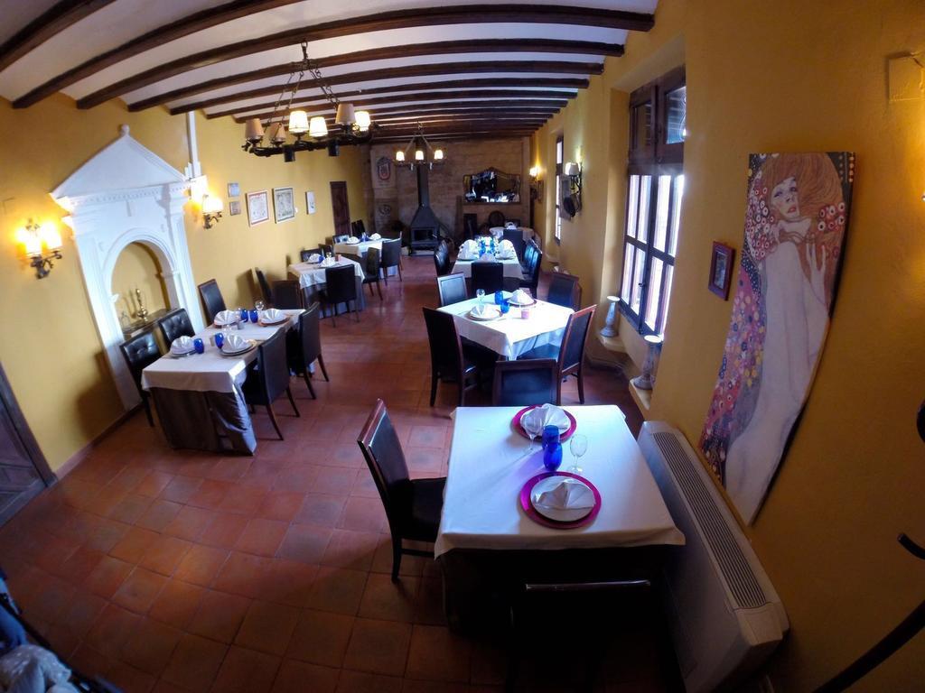 Hotel Hospederia Virgen De La Fuente Peñarroya de Tastavins Exterior foto